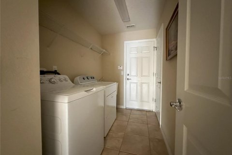 Casa en alquiler en Orlando, Florida, 3 dormitorios, 159.79 m2 № 1909411 - foto 22