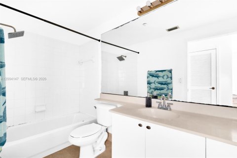 Condo in Doral, Florida, 3 bedrooms  № 2068562 - photo 25