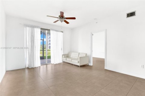 Condo in Doral, Florida, 3 bedrooms  № 2068562 - photo 4