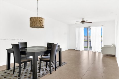 Condo in Doral, Florida, 3 bedrooms  № 2068562 - photo 7