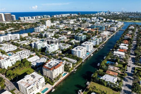 Condo in Bay Harbor Islands, Florida, 3 bedrooms  № 1890758 - photo 3