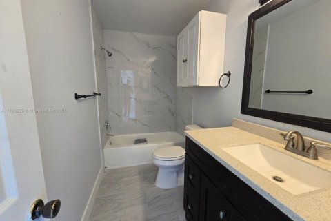 Touwnhouse à louer à North Lauderdale, Floride: 4 chambres, 106.84 m2 № 1946685 - photo 11