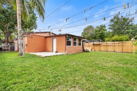 Casa en venta en North Miami Beach, Florida, 3 dormitorios, 110 m2 № 1699134 - foto 15