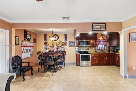 Casa en venta en North Miami Beach, Florida, 3 dormitorios, 110 m2 № 1699134 - foto 7