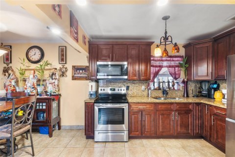 Casa en venta en North Miami Beach, Florida, 3 dormitorios, 110 m2 № 1699134 - foto 6
