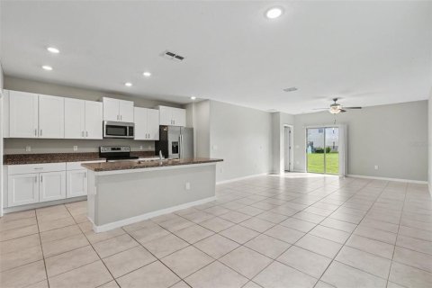 Villa ou maison à vendre à Sun City Center, Floride: 5 chambres, 224.36 m2 № 2416797 - photo 4