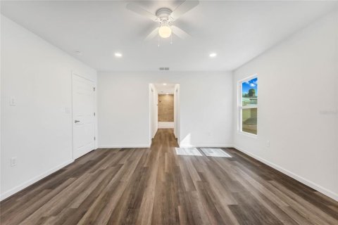 House in Orlando, Florida 4 bedrooms, 170.94 sq.m. № 1684422 - photo 23
