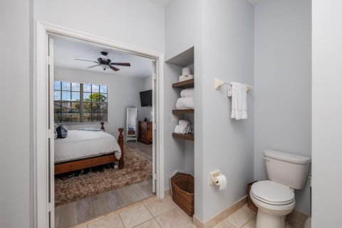 Townhouse in Stuart, Florida 3 bedrooms, 159.7 sq.m. № 2244922 - photo 18