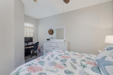 Townhouse in Stuart, Florida 3 bedrooms, 159.7 sq.m. № 2244922 - photo 23