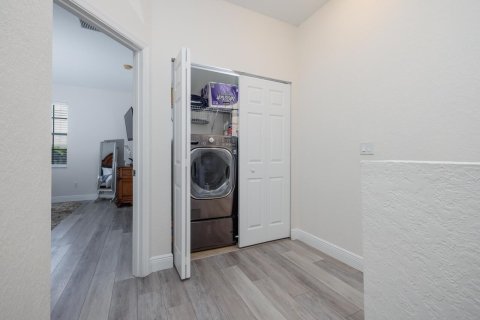 Townhouse in Stuart, Florida 3 bedrooms, 159.7 sq.m. № 2244922 - photo 13