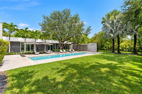 House in Pinecrest, Florida 6 bedrooms, 584.17 sq.m. № 2410955 - photo 7