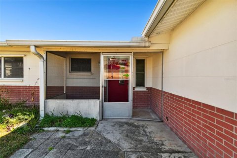 House in Madeira Beach, Florida 3 bedrooms, 157.66 sq.m. № 1554971 - photo 8