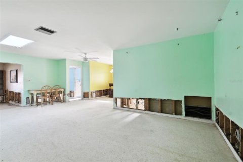 House in Madeira Beach, Florida 3 bedrooms, 157.66 sq.m. № 1554971 - photo 11
