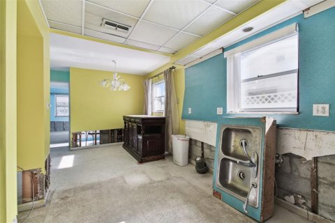 House in Madeira Beach, Florida 3 bedrooms, 157.66 sq.m. № 1554971 - photo 24