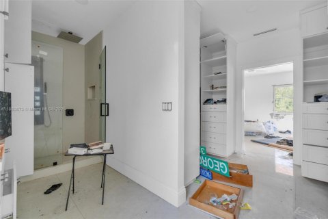 House in Miami Shores, Florida 4 bedrooms, 159.14 sq.m. № 1893165 - photo 23