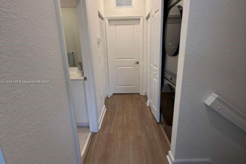 Купить таунхаус в Пемброк-Пайнс, Флорида 3 спальни, 140м2, № 1964439 - фото 6