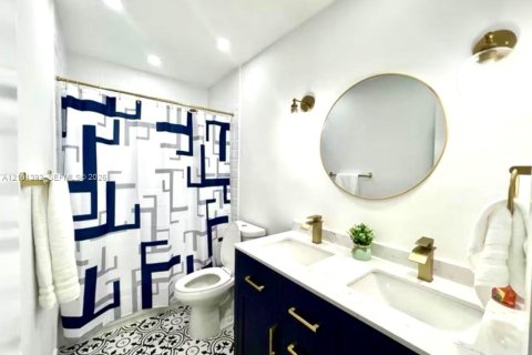 Villa ou maison à vendre à North Miami, Floride: 3 chambres, 152.73 m2 № 2403981 - photo 26