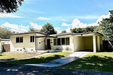 Villa ou maison à North Miami, Floride 3 chambres, 152.73 m2 № 2403981