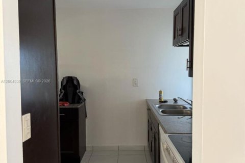 Copropriété à louer à West Palm Beach, Floride: 1 chambre, 72 m2 № 2170568 - photo 4