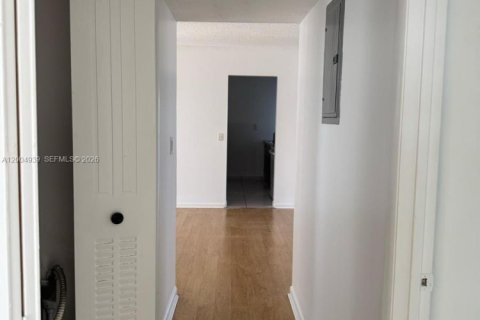 Copropriété à louer à West Palm Beach, Floride: 1 chambre, 72 m2 № 2170568 - photo 16