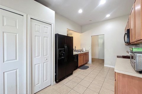 House in Brooksville, Florida 4 bedrooms, 156.45 sq.m. № 1829488 - photo 2
