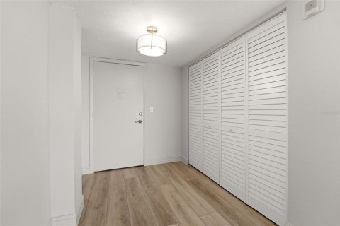 Купить кондоминиум в Сарасота, Флорида 6 комнат, 158.86м2, № 2092610 - фото 4