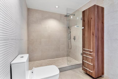 Снять в аренду кондоминиум в Майами, Флорида 2 спальни, 109.07м2, № 2005324 - фото 19