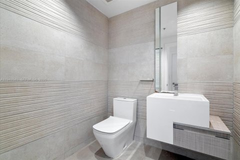 Снять в аренду кондоминиум в Майами, Флорида 2 спальни, 109.07м2, № 2005324 - фото 24