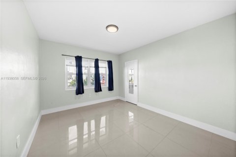 Снять в аренду кондоминиум в Майами-Бич, Флорида 1 спальня, 54.72м2, № 1995814 - фото 13