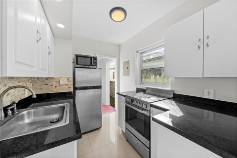 Снять в аренду кондоминиум в Майами-Бич, Флорида 1 спальня, 54.72м2, № 1995814 - фото 11