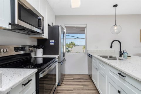 Condominio en venta en Englewood, Florida, 2 dormitorios, 81.75 m2 № 1543541 - foto 9
