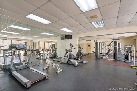 Condominio en venta en Sunny Isles Beach, Florida, 2 dormitorios, 114.46 m2 № 1881625 - foto 18