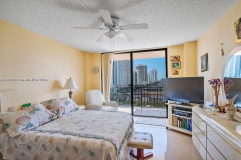 Condominio en venta en Sunny Isles Beach, Florida, 2 dormitorios, 114.46 m2 № 1881625 - foto 10