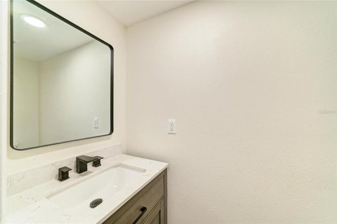 Casa en venta en Bradenton, Florida, 5 dormitorios, 183.3 m2 № 2310295 - foto 17