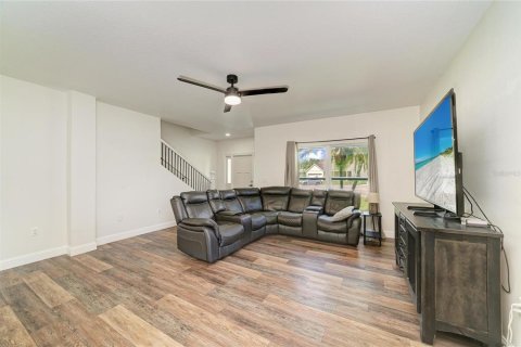 Casa en venta en Bradenton, Florida, 5 dormitorios, 183.3 m2 № 2310295 - foto 6