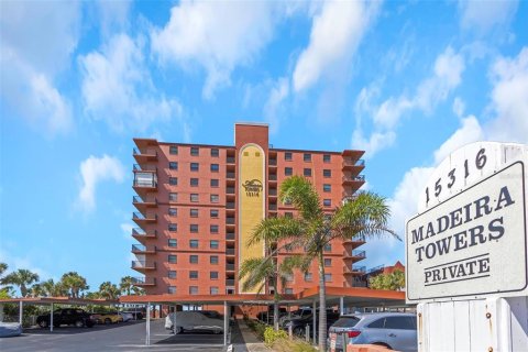 Condo in Madeira Beach, Florida, 3 bedrooms  № 1618323 - photo 2