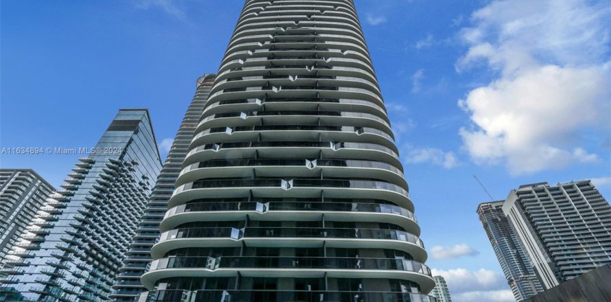 Condominio en Miami, Florida, 2 dormitorios № 1693624