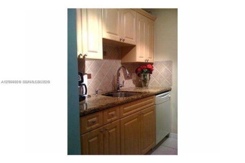 Condominio en alquiler en Davie, Florida, 1 dormitorio, 52.03 m2 № 2072095 - foto 7