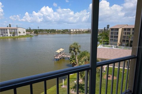 Condo in Bradenton, Florida, 2 bedrooms  № 1808599