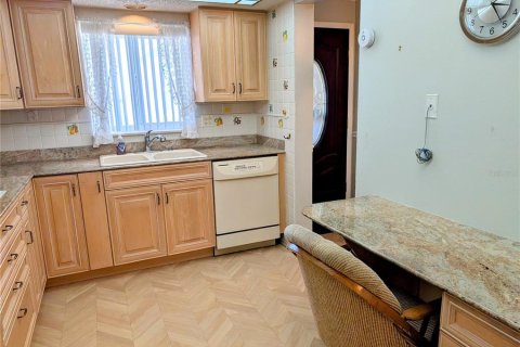 Condo in Bradenton, Florida, 2 bedrooms  № 1808599 - photo 4