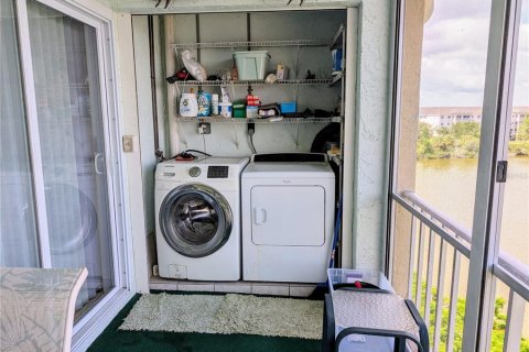 Condo in Bradenton, Florida, 2 bedrooms  № 1808599 - photo 28