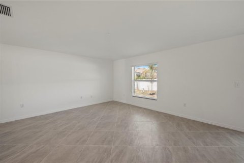 House in Rotonda, Florida 3 bedrooms, 144.09 sq.m. № 1880511 - photo 19