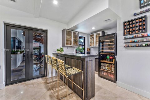 Купить виллу или дом в Майами, Флорида 4 спальни, 364.27м2, № 2048832 - фото 11