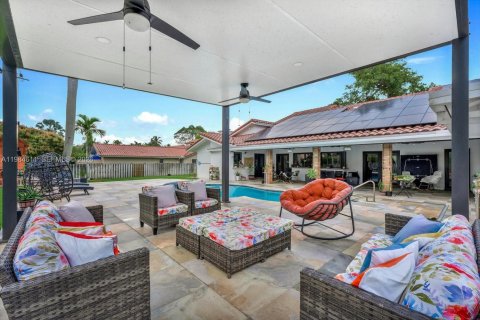 Купить виллу или дом в Майами, Флорида 4 спальни, 364.27м2, № 2048832 - фото 14