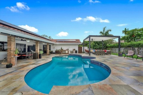 Купить виллу или дом в Майами, Флорида 4 спальни, 364.27м2, № 2048832 - фото 15