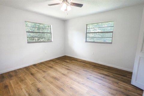 House in Ocala, Florida 3 bedrooms, 121.14 sq.m. № 1894194 - photo 14