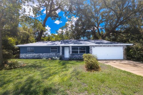 House in Ocala, Florida 3 bedrooms, 121.14 sq.m. № 1894194 - photo 1