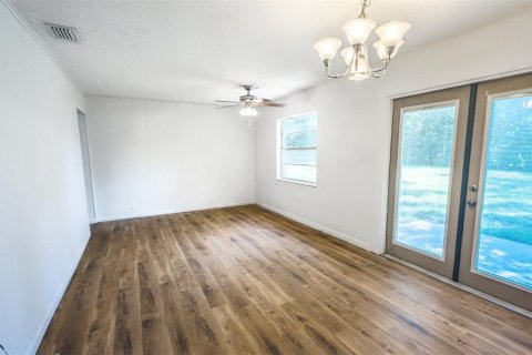 House in Ocala, Florida 3 bedrooms, 121.14 sq.m. № 1894194 - photo 7
