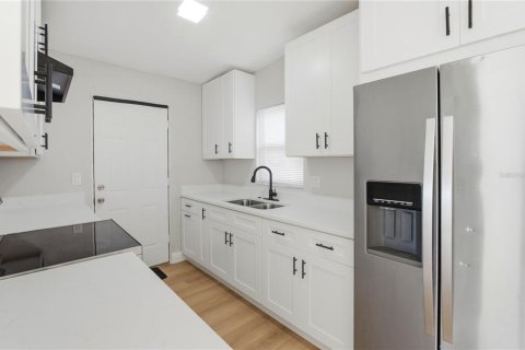 Villa ou maison à vendre à Orlando, Floride: 3 chambres, 95.69 m2 № 2430701 - photo 12
