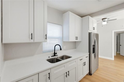 Villa ou maison à vendre à Orlando, Floride: 3 chambres, 95.69 m2 № 2430701 - photo 15